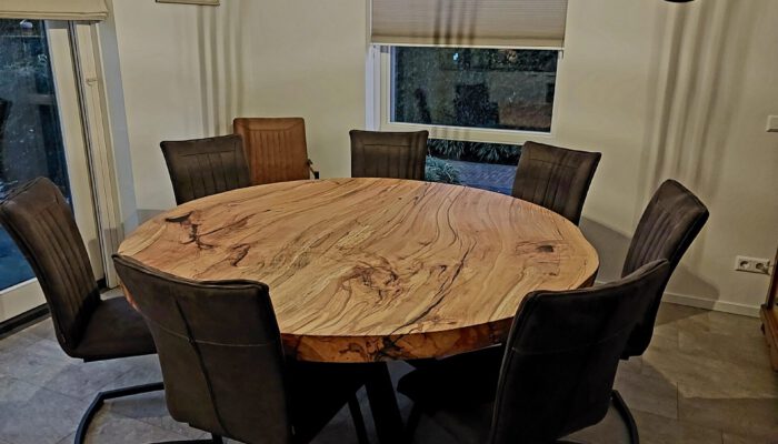 Ronde eettafel